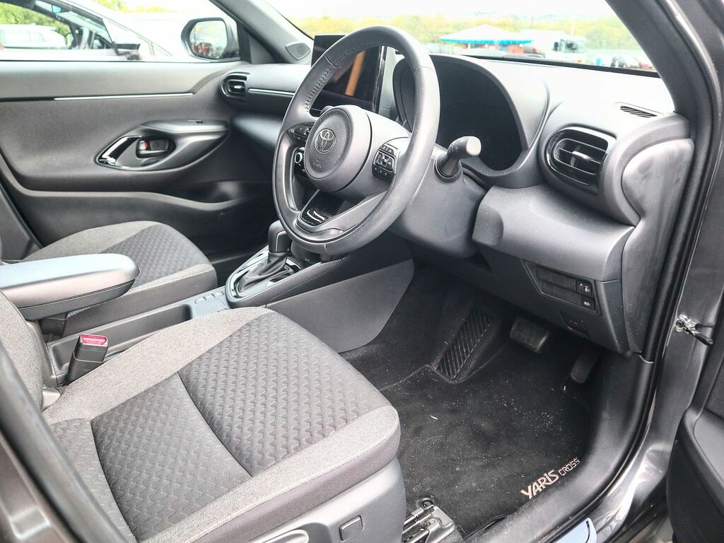 Toyota Yaris Cross 1.5 Cross Design Vvt-h Grey #3