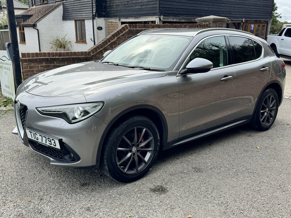 Alfa Romeo Stelvio Suv 2.2 Stelvio E6b 2.2 Turbo 210Hp Awd Spe Grey #3