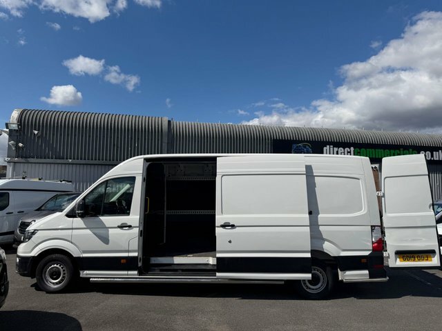 Volkswagen Crafter 2.0 Tdi Cr35 Startline GD19ODJ White #3