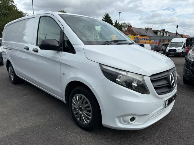 Mercedes-Benz Vito 2L Select Black #13