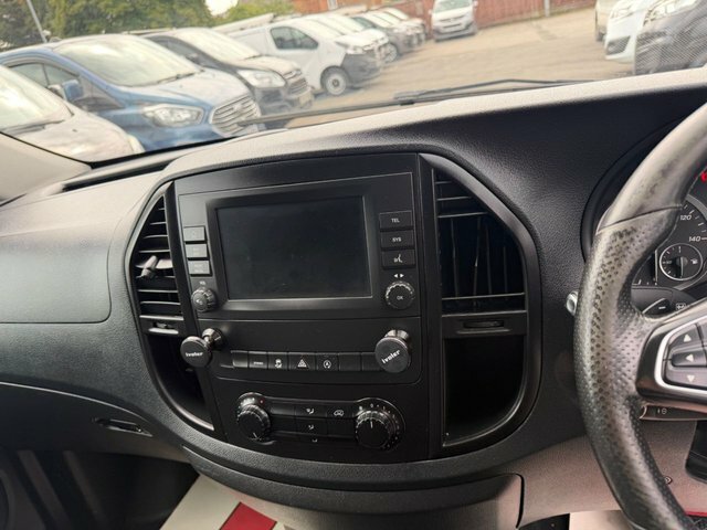 Mercedes-Benz Vito 2L Select Black #10