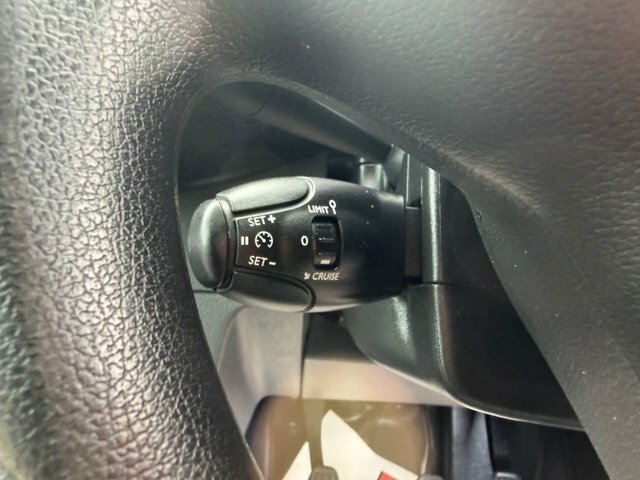 Vauxhall Vivaro Mpv Silver #14