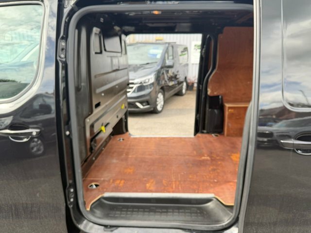 Vauxhall Vivaro Mpv Silver #21
