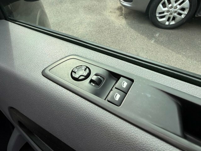Vauxhall Vivaro Mpv Silver #8