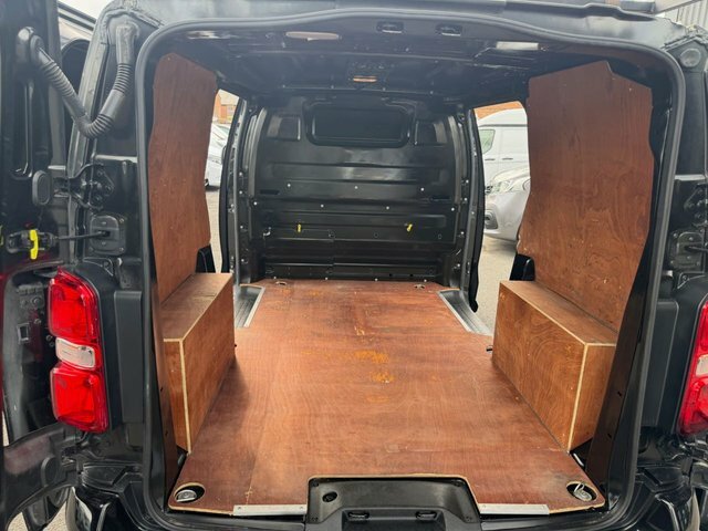 Vauxhall Vivaro Mpv Silver #19