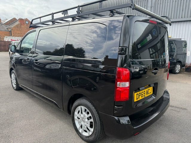 Vauxhall Vivaro Mpv Silver #28