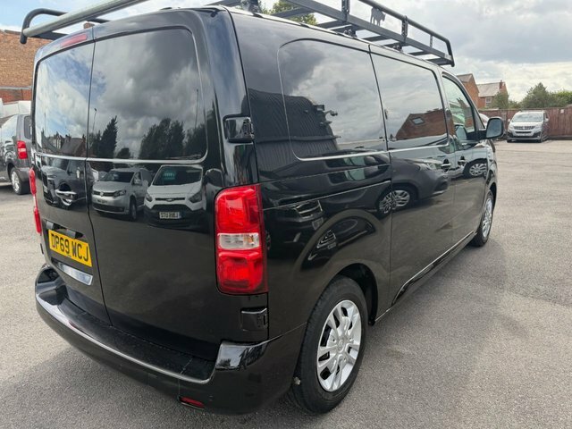 Vauxhall Vivaro Mpv Silver #30
