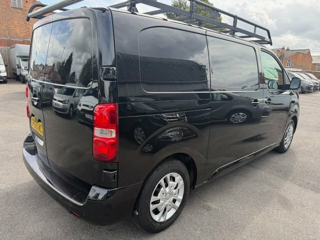 Vauxhall Vivaro 1.5 Turbo D 2700 Black #4
