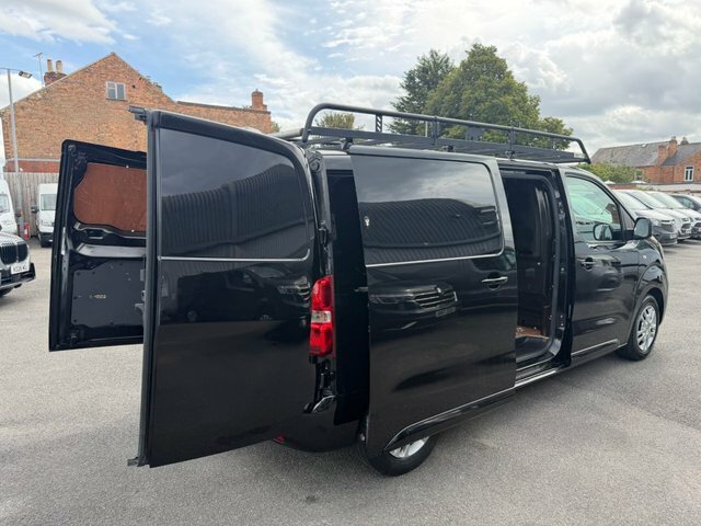 Vauxhall Vivaro Mpv Silver #17
