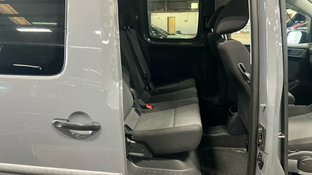 Volkswagen Caddy Maxi 2.0 Tdi 122Ps Commerce Pro Van Dsg Tech Pack Grey #8