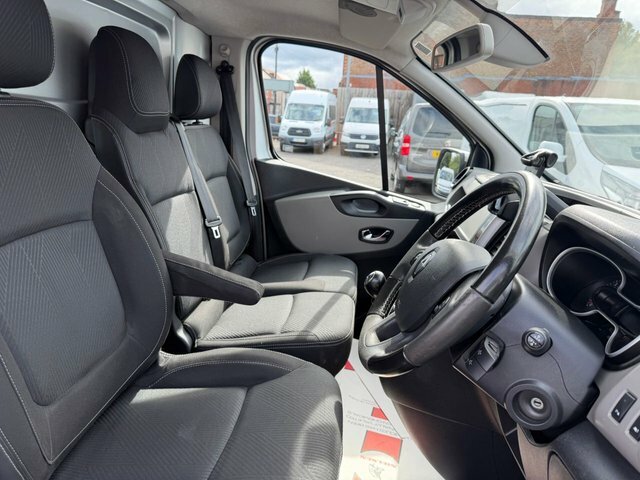Renault Trafic 1.6 Ll29 Business Plus White #12