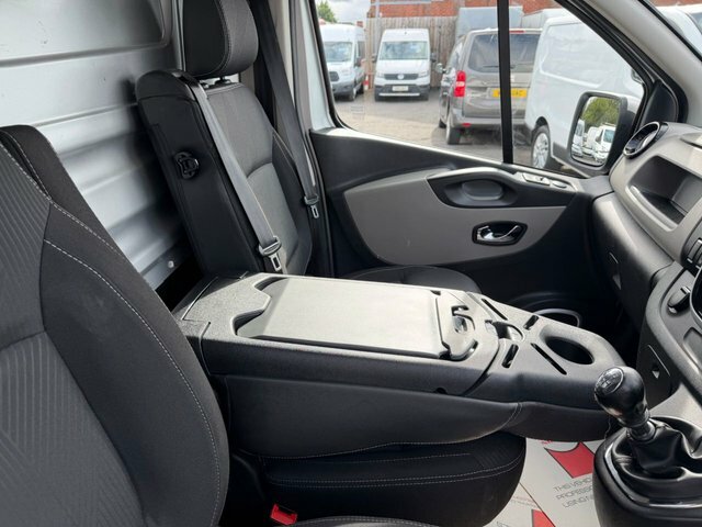 Renault Trafic 1.6 Ll29 Business Plus White #11