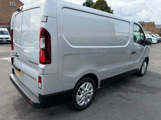 Renault Trafic 1.6 Ll29 Business Plus White #26