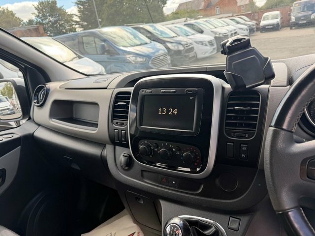 Renault Trafic 1.6 Dci Energy 29 White #12