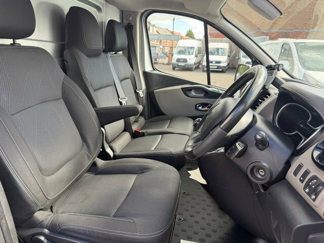 Renault Trafic 1.6 Dci Energy 29 White #21