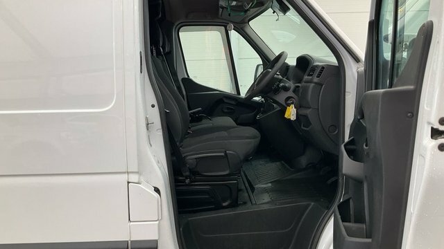 Vauxhall Movano 2.3L Null White #9