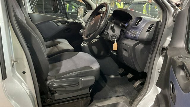 Vauxhall Vivaro 1.6 Cdti 2900 Biturbo Silver #6