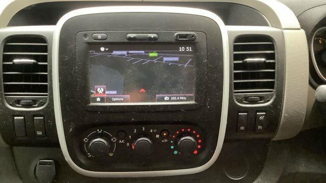 Renault Trafic Sport Navigation Energy Grey #9