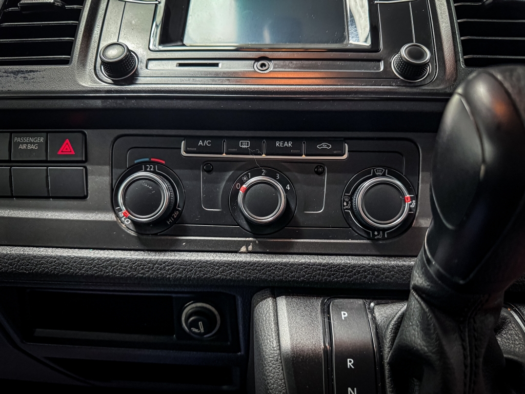 Volkswagen Transporter Tdi T32 Bluemotion Tech Highline Grey #30