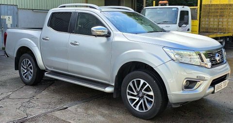 Nissan Navara 2.3 Dci Tekna Silver #3