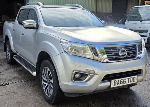 Nissan Navara 2.3 Dci Tekna Silver #2