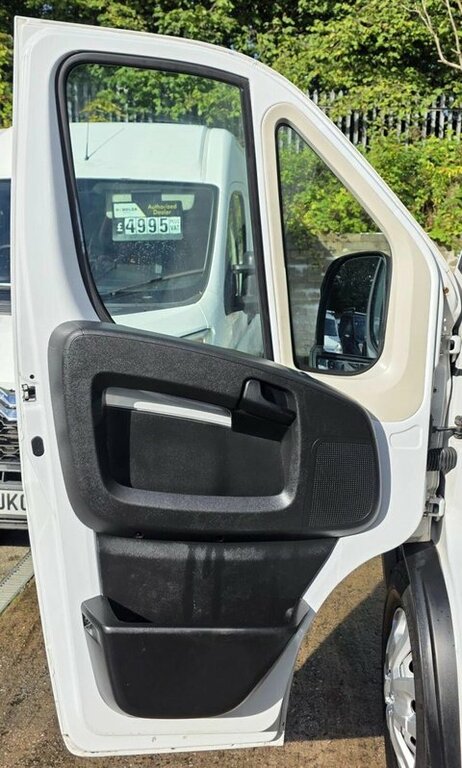 Peugeot Boxer Professional Grey #35