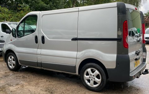 Vauxhall Vivaro 2.0 Cdti Red #12