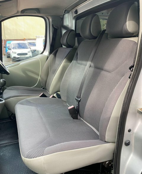 Vauxhall Vivaro 2.0 Cdti Red #29