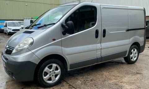 Vauxhall Vivaro 2.0 Cdti Red #14