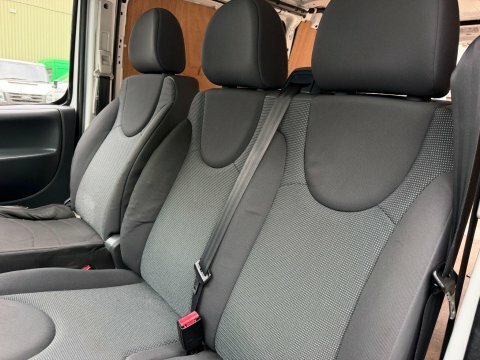 Peugeot Expert Mpv White #25
