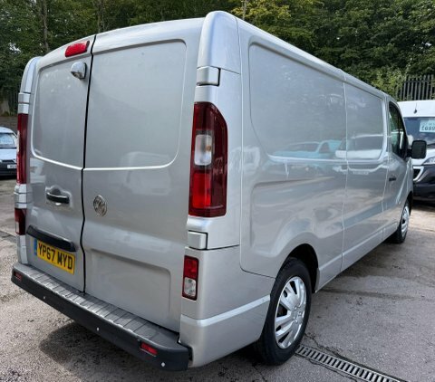 Vauxhall Vivaro Mpv Silver #26