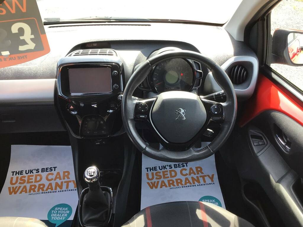 Peugeot 108 1.2 Vti Allure Red #4