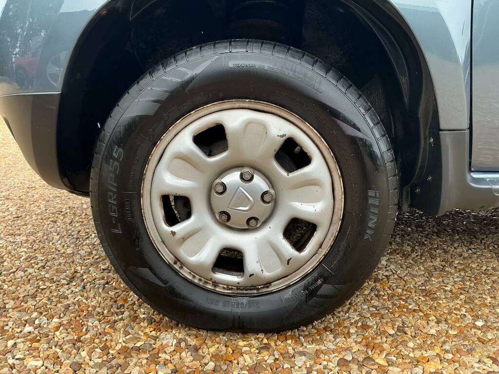 Dacia Duster 1.5 Laureate Dci 4Wd 109 Bhp Blue #25