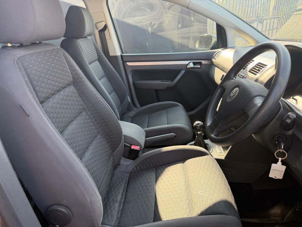 Volkswagen Touran Mpv 2.0 Tdi Se 7 Seats 200757 Grey #3