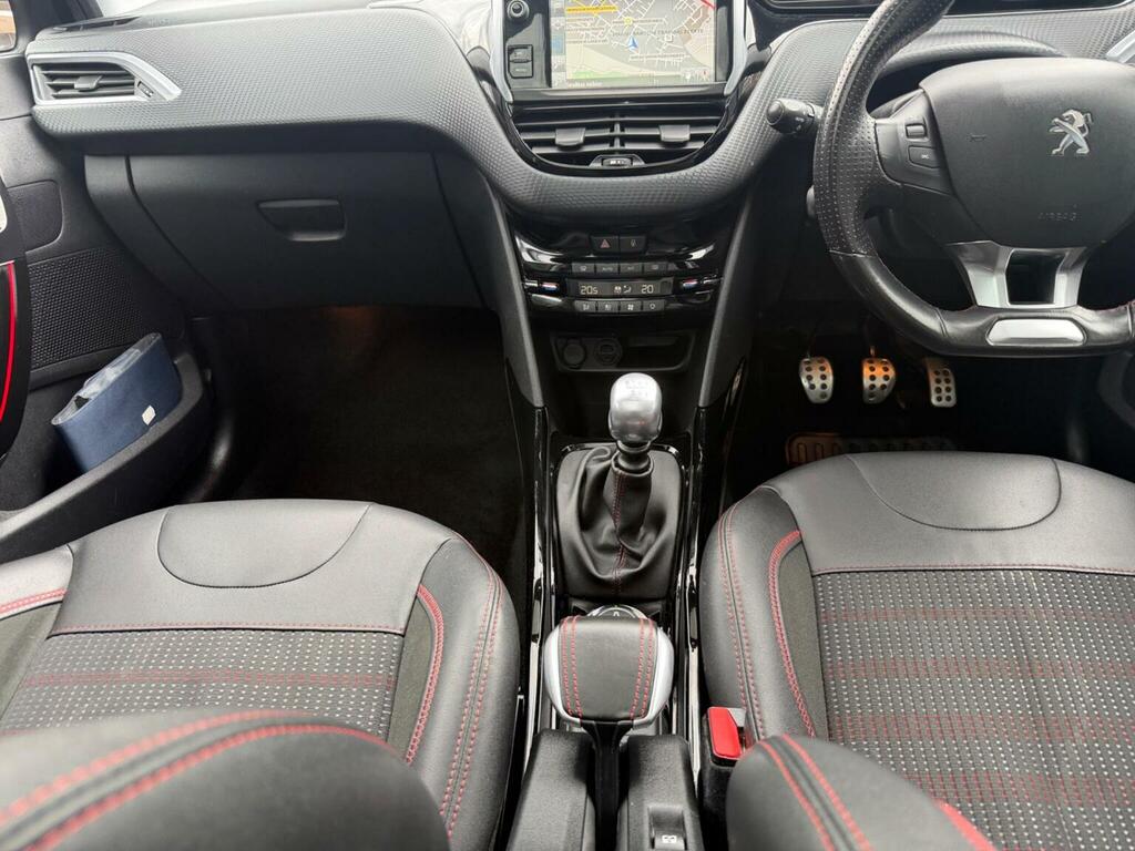 Peugeot 2008 1.6 Bluehdi Gt Line Euro 6 Ss Black #4