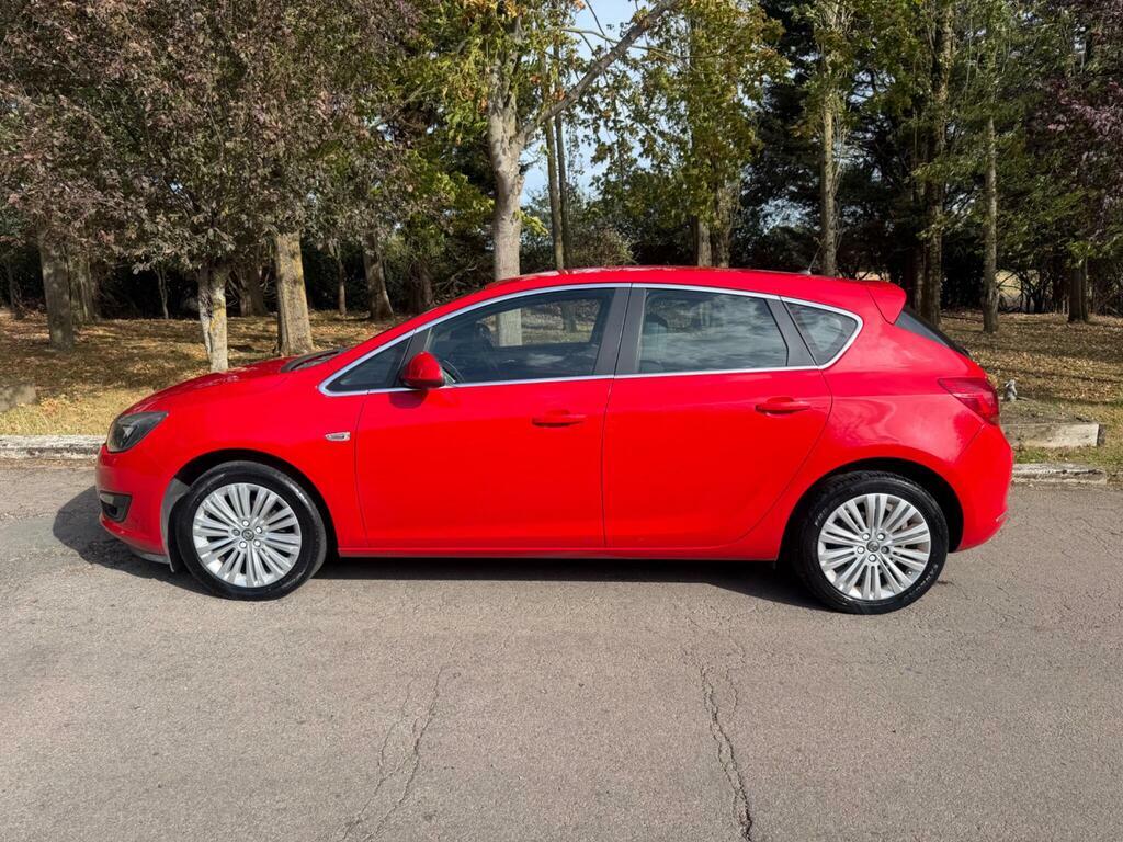 Vauxhall Astra 1.6 16V Excite Euro 5 Red #4