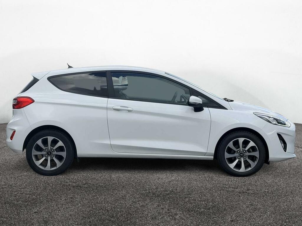 Ford Fiesta 1.1 Trend White #3