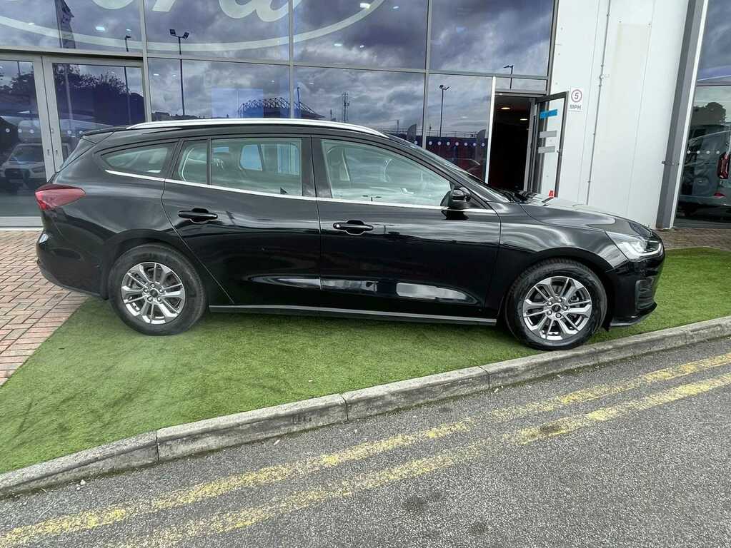Ford Focus 1.0 Ecoboost Hybrid Mhev 155 Titanium CJ23HNC Black #2