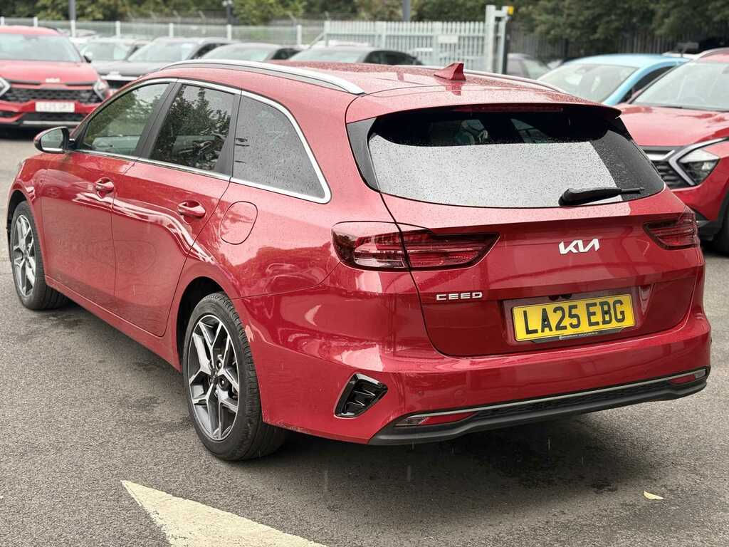 Kia Ceed 1.5T Gdi Isg 138 3 LA25EBG Red #6