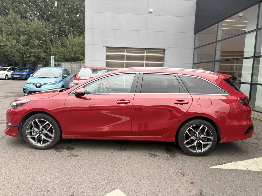 Kia Ceed 1.5T Gdi Isg 138 3 LA25EBG Red #5