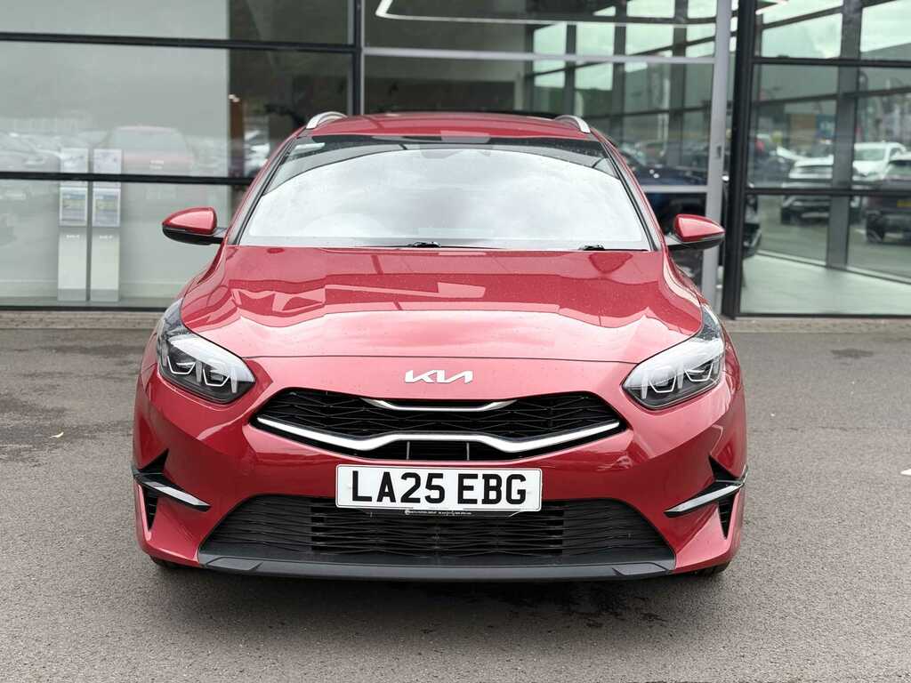 Kia Ceed 1.5T Gdi Isg 138 3 LA25EBG Red #2