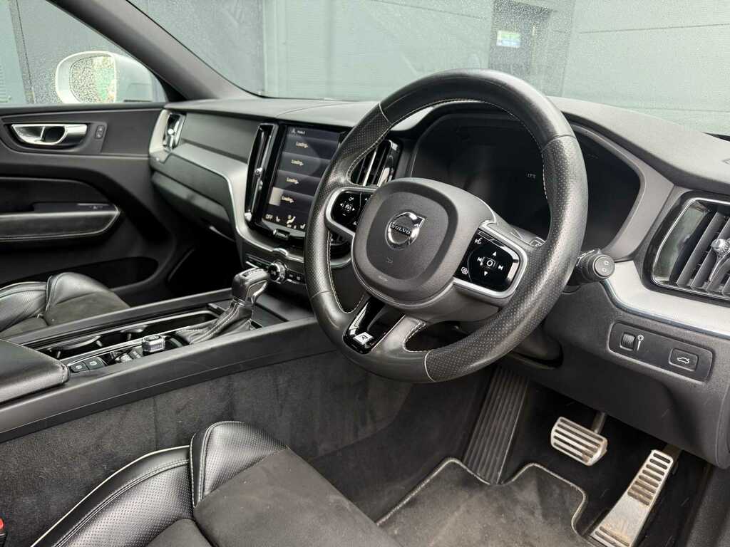 Volvo XC60 R-design D4 Awd YW67DYB Blue #2
