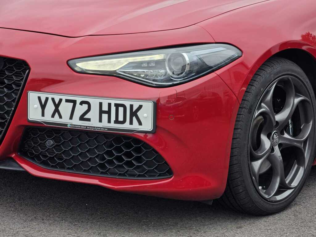 Alfa Romeo Giulia 2.0 Tb 280 Estrema Red #6