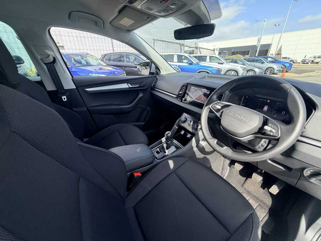 Skoda Karoq 1.0 Tsi 116 Se Edition White #6