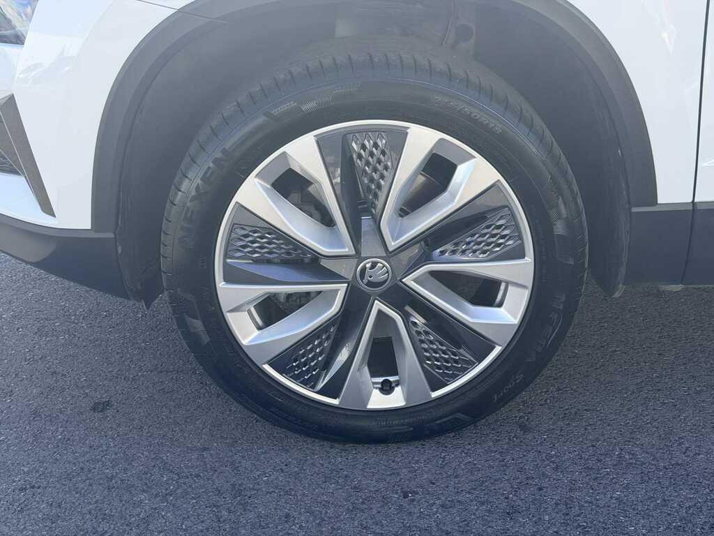 Skoda Karoq 1.5 Tsi Se L Dsg White #5