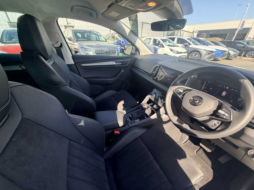 Skoda Karoq 1.5 Tsi Se L Dsg White #6
