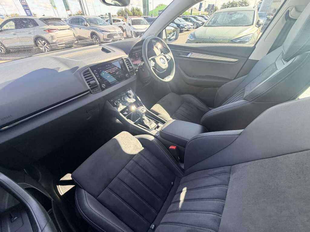 Skoda Karoq 1.5 Tsi Se L Dsg White #2