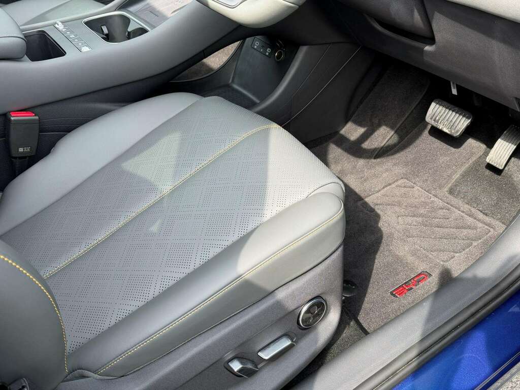 Byd Atto 3 Electric Black #33