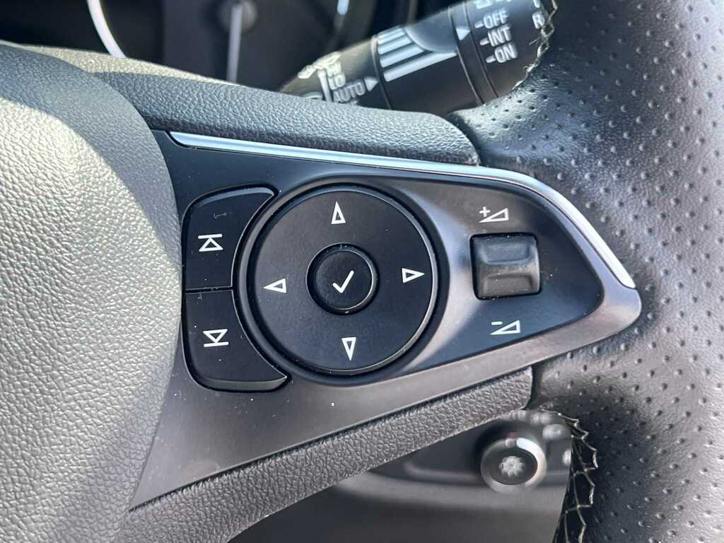 Vauxhall Insignia Ultimate Nav Black #38