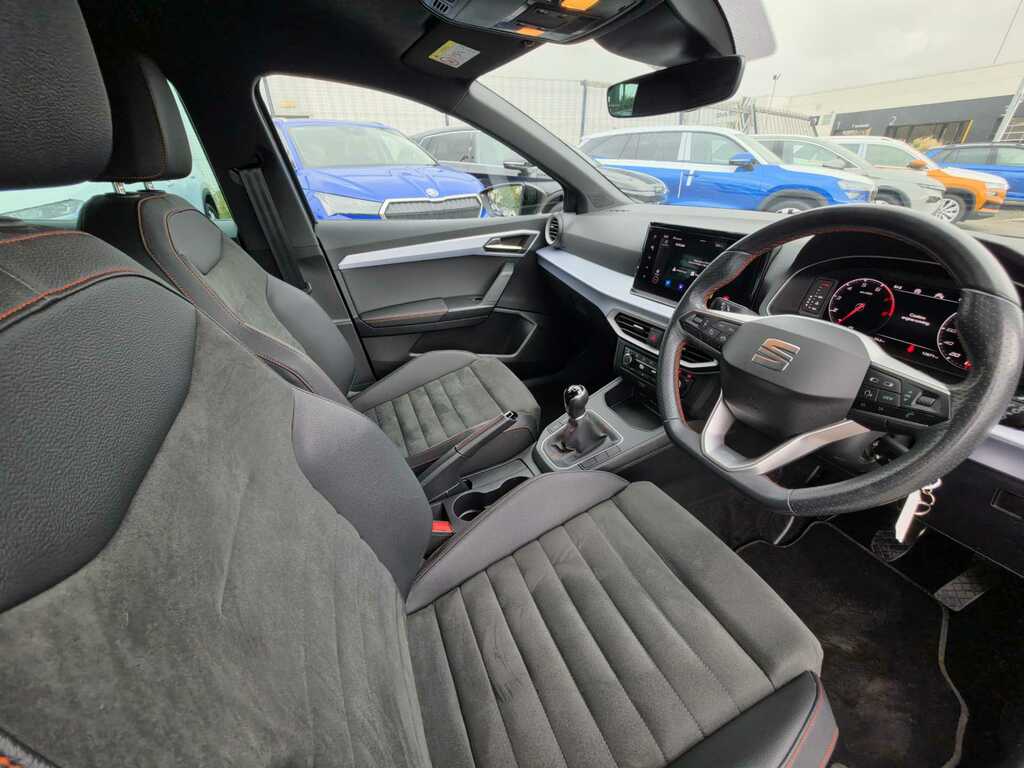 Seat Ibiza 1.0 Tsi 95 Fr Sport Grey #6